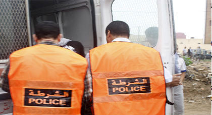 أمن النَّاظور يُوقف شَخصيْن لحيَازتهمَا وتداولهِمَا أوراقاً مالية مزيفة أمن النَّاظور يُوقف شَخصيْن لحيَازتهمَا وتداولهِمَا أوراقاً مالية مزيفة