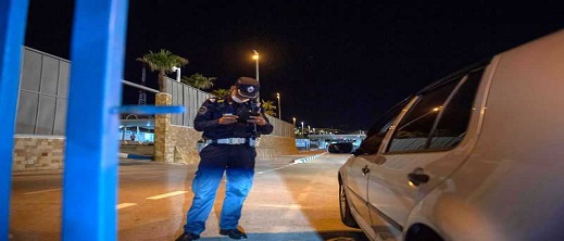 اسبانية تتهم الشرطة المغربية في معبر بني انصار بالعنصرية اسبانية تتهم الشرطة المغربية في معبر بني انصار بالعنصرية