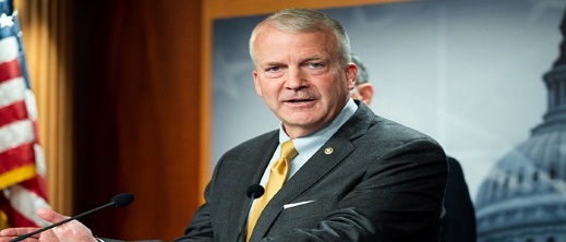 شاهدوا.. السناتور الأمريكي سوليفان يدعو إلى نقل مقر قيادة أفريكوم إلى المغرب شاهدوا.. السناتور الأمريكي سوليفان يدعو إلى نقل مقر قيادة أفريكوم إلى المغرب