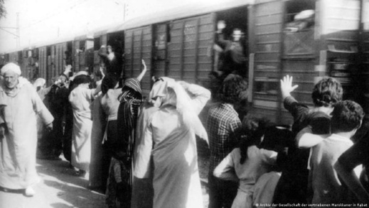 ضحايا الطرد التعسفي يطالبون بمقاضاة الجزائر أمام المحاكم الدولية ضحايا الطرد التعسفي يطالبون بمقاضاة الجزائر أمام المحاكم الدولية