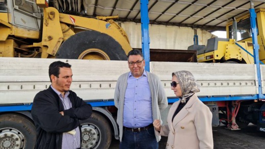 تضرر السلع بميناء بني انصار تجمع مدير "مارسا ماروك" بمستثمري جهة الشرق وبرلمانية التقدم والاشتراكية تضرر السلع بميناء بني انصار تجمع مدير "مارسا ماروك" بمستثمري جهة الشرق وبرلمانية التقدم والاشتراكية