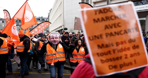 حقوقيون مغاربة ينددون أمام سفارة فرنسا بـ"سياسة القمع" لماكرون حقوقيون مغاربة ينددون أمام سفارة فرنسا بـ"سياسة القمع" لماكرون