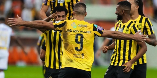 لاعب أسود الأطلس يتألق ب"الهاتريك" ويتصدر هدافي الدوري السعودي لاعب أسود الأطلس يتألق ب"الهاتريك" ويتصدر هدافي الدوري السعودي