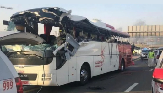 عمرة الوداع.. وفيات وعشرات المصابين من المعتمرين في انقلاب حافلة واشتعالها عمرة الوداع.. وفيات وعشرات المصابين من المعتمرين في انقلاب حافلة واشتعالها