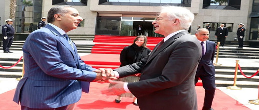 صحيفة إسبانية تكشف أسباب الاجتماع الاخير بين مديري المخابرات المغربية والأمريكية صحيفة إسبانية تكشف أسباب الاجتماع الاخير بين مديري المخابرات المغربية والأمريكية