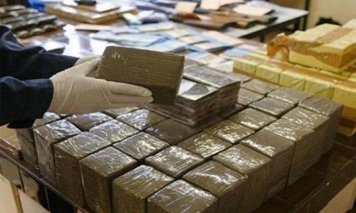 إسبانيا.. توقيف مغربيان متورطان في تهريب المخدرات والانتماء إلى جماعة إجرامية إسبانيا.. توقيف مغربيان متورطان في تهريب المخدرات والانتماء إلى جماعة إجرامية