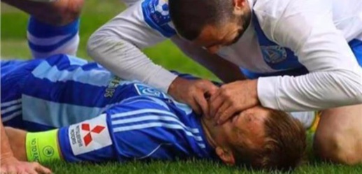 وفاة شاب ابتلع لسانه أثناء إجراء مباراة في كرة القدم ببني أنصار