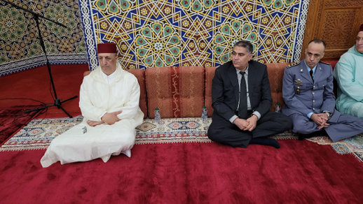عامل الحسيمة يترأس حفل إحياء ليلة القدر بمسجد محمد السادس عامل الحسيمة يترأس حفل إحياء ليلة القدر بمسجد محمد السادس