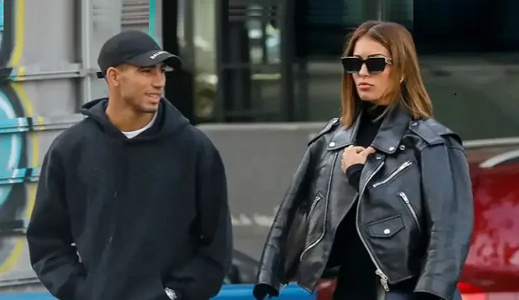 أشرف حكيمي على وشك الحصول على نصف ثروة طليقته هبة عبوك بعد طلبها الطلاق أشرف حكيمي على وشك الحصول على نصف ثروة طليقته هبة عبوك بعد طلبها الطلاق