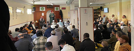 بالصور.. أفراد الجالية المغربية بالدنمارك يؤدون صلاة العيد بالصور.. أفراد الجالية المغربية بالدنمارك يؤدون صلاة العيد