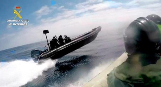 مطاردة مثيرة تسفر عن تفكيك شبكة لتهريب المخدرات بين المغرب وإسبانيا مطاردة مثيرة تسفر عن تفكيك شبكة لتهريب المخدرات بين المغرب وإسبانيا