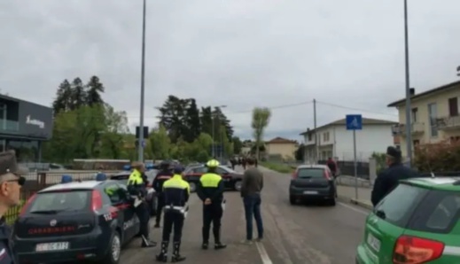 مقتل مهاجر مغربي في حادث تبادل إطلاق النار مع الشرطة بإيطاليا مقتل مهاجر مغربي في حادث تبادل إطلاق النار مع الشرطة بإيطاليا