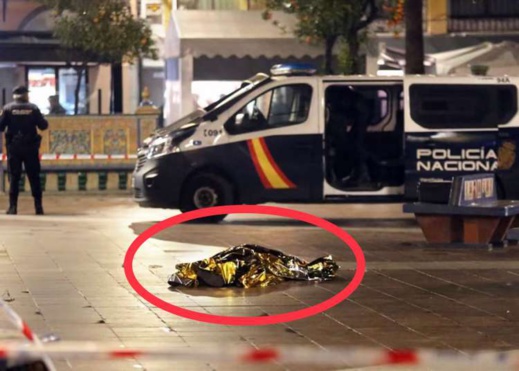 مهاجر مغربي يذبح شخصا في الشارع العام ببرشلونة مهاجر مغربي يذبح شخصا في الشارع العام ببرشلونة