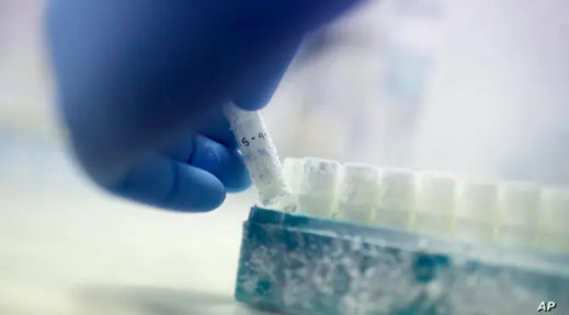 أنجب 600 طفل.. محكمة تأمر هولنديا بعدم التبرع بالحيوانات المنوية أنجب 600 طفل.. محكمة تأمر هولنديا بعدم التبرع بالحيوانات المنوية