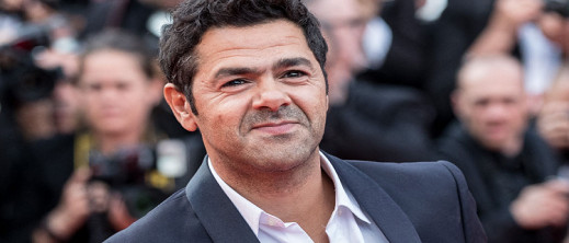 بعد إثارته الجدل بسبب تشجيع فرنسا.. جمال الدبوز يعود إلى المغرب بمشاريع كبيرة بعد إثارته الجدل بسبب تشجيع فرنسا.. جمال الدبوز يعود إلى المغرب بمشاريع كبيرة