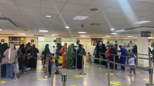 بتعليمات ملكية.. إجلاء آخر دفعة من المغاربة العالقين بالسودان