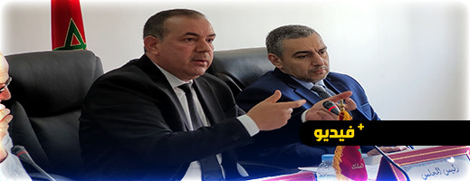 شاهدوا.. رئيس جماعة بني بوعياش ينتفض في وجه الشركة المكلفة بالنظافة شاهدوا.. رئيس جماعة بني بوعياش ينتفض في وجه الشركة المكلفة بالنظافة