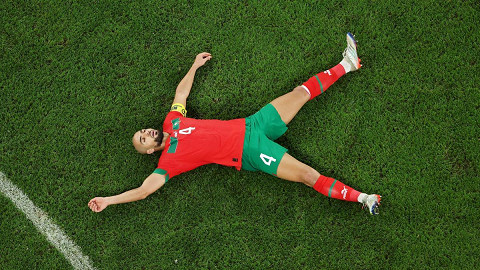 صورة.. الفيفا يدخل على خط إهتمام برشلونة بالنجم المغربي أمرابط صورة.. الفيفا يدخل على خط إهتمام برشلونة بالنجم المغربي أمرابط