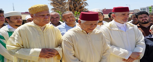 شخصيات وازنة تشيع جنازة شقيق مصطفى المنصوري بالعروي