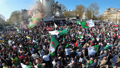 "النظام الجزائري" يستعد لتنظيم مظاهـرة جديدة معادية للمغرب في العاصمة الفرنسية