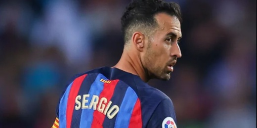 نادي برشلونة الإسباني يعلن رحيل سيرجيو بوسكيتس