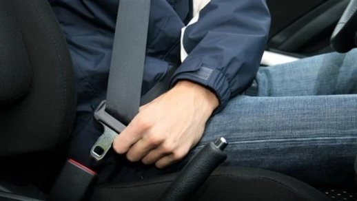 مقترح قانون يحمل الراكب مسؤولية عدم ربط حزام السلامة بدل السائق