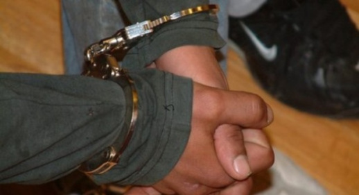 اعتقال "مخازني" أمام كورنيش الناظور وهذه التهم تلاحقه اعتقال "مخازني" أمام كورنيش الناظور وهذه التهم تلاحقه