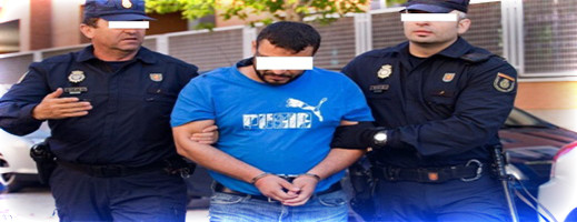 مهاجر مغربي يتسبب في إصابات إثر هجومه على تجمع حزبي بإسبانيا مهاجر مغربي يتسبب في إصابات إثر هجومه على تجمع حزبي بإسبانيا