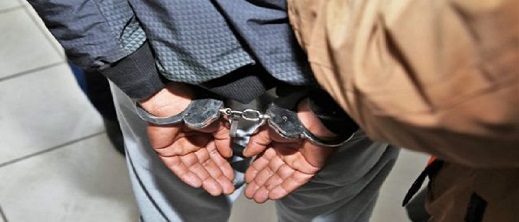 صادم.. تلميذ يطعن زميله بسكين داخل ثانوية صادم.. تلميذ يطعن زميله بسكين داخل ثانوية