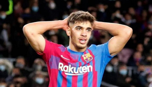 مدرب برشلونة يكشف معطيات جديدة حول مستقبل الزلزولي مع النادي الإسباني مدرب برشلونة يكشف معطيات جديدة حول مستقبل الزلزولي مع النادي الإسباني