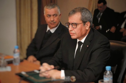 هل يعتزم عامل الناظور عزل رئيس جماعة ومستشارين بعد تورطهم في قضايا إجرامية؟ هل يعتزم عامل الناظور عزل رئيس جماعة ومستشارين بعد تورطهم في قضايا إجرامية؟