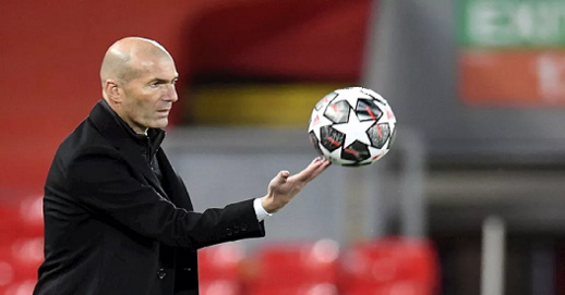 النصر السعودي يستهدف زين الدين زيدان بـعرض ضخم النصر السعودي يستهدف زين الدين زيدان بـعرض ضخم