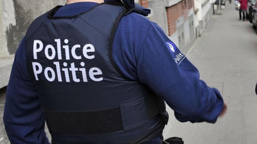 بلجيكا.. إيقاف مغربيين ضمن شبكة إجرامية تنشط في تجارة "الكوكايين" بلجيكا.. إيقاف مغربيين ضمن شبكة إجرامية تنشط في تجارة "الكوكايين"