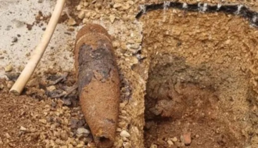 استنفار بالحسيمة بعد العثور على قذيفة حية مدفونة استنفار بالحسيمة بعد العثور على قذيفة حية مدفونة