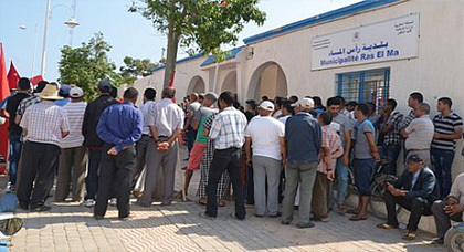 قَابُويَاوَا: ساكنة رأس الماء بالنّاظور تشتكي من أضرار مشروع التطهير السائل قَابُويَاوَا: ساكنة رأس الماء بالنّاظور تشتكي من أضرار مشروع التطهير السائل