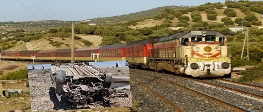 قطار يصدم سيارة أجرة من الصنف الكبير في جرسيف قطار يصدم سيارة أجرة من الصنف الكبير في جرسيف