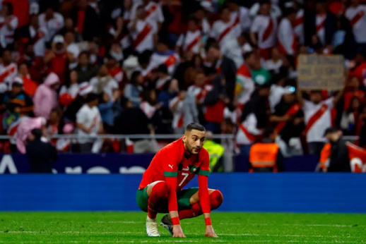 حكيم زياش يوقع عقده مع فريق النصر السعودي إلى غاية هذا التاريخ حكيم زياش يوقع عقده مع فريق النصر السعودي إلى غاية هذا التاريخ