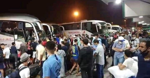 الحكومة في دور المتفرج.. فوضى بالمحطات الطرقية وارتفاع صاروخي لأسعار التذاكر الحكومة في دور المتفرج.. فوضى بالمحطات الطرقية وارتفاع صاروخي لأسعار التذاكر