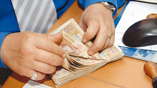 وزارة التربية تتراجع عن الاقتطاعات من أجور الأساتذة وتعيدها لهم وزارة التربية تتراجع عن الاقتطاعات من أجور الأساتذة وتعيدها لهم