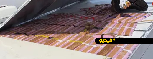 توقيف 10 أشخاص ضمنهم مغاربة بميناء الجزيرة الخضراء أخفوا الحشيش في مقطورات السلع توقيف 10 أشخاص ضمنهم مغاربة بميناء الجزيرة الخضراء أخفوا الحشيش في مقطورات السلع