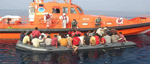 الحرس المدني الإسباني يتدخل لإنقاذ 31 مهاجرا من الناظور الحرس المدني الإسباني يتدخل لإنقاذ 31 مهاجرا من الناظور