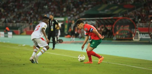 الكاف: الأولمبي المغربي يقترب من الفوز على مصر الكاف: الأولمبي المغربي يقترب من الفوز على مصر