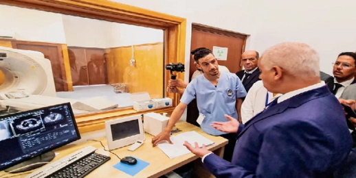 الفتاحي من داخل قبة البرلمان لوزير الصحة: ما قمتم به في الدريوش مجرد مسرحية الفتاحي من داخل قبة البرلمان لوزير الصحة: ما قمتم به في الدريوش مجرد مسرحية