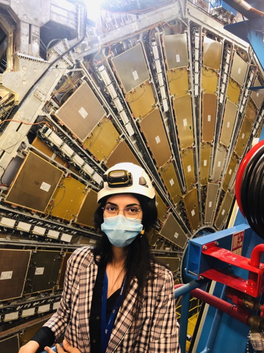 ابنة الناظور حسناء الجراري أول مغربية تنال زمالة المنظمة الأوربية للأبحاث النووية ابنة الناظور حسناء الجراري أول مغربية تنال زمالة المنظمة الأوربية للأبحاث النووية