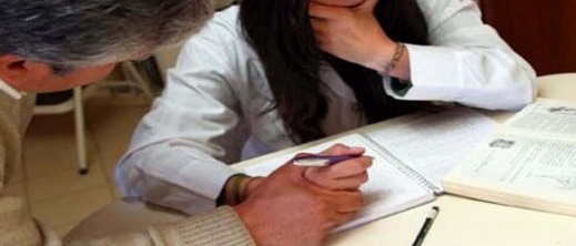 كشف فضيحة الابتزاز الجنسي في الجامعات.. واعتقال عدة متورطين كشف فضيحة الابتزاز الجنسي في الجامعات.. واعتقال عدة متورطين