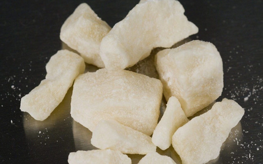 فعاليات تحذر من وصول مخدر "البوفا" إلى الناظور وغزوه لأوساط الشباب فعاليات تحذر من وصول مخدر "البوفا" إلى الناظور وغزوه لأوساط الشباب