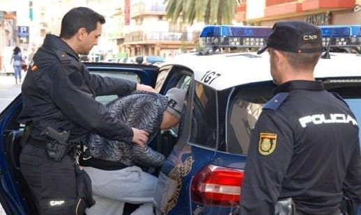 إسبانيا توافق على تسليم السلطات القضائية بالناظور عنصرا يتاجر بالبشر