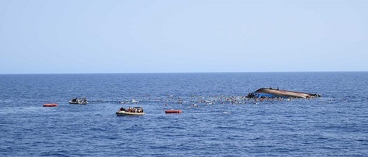 بعد الناظور.. مدينة مغربية في حداد بعد غرق 60 شخص بعد الناظور.. مدينة مغربية في حداد بعد غرق 60 شخص