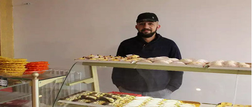 تحت ضغط التحرش العنصري اليومي.. مهاجر مغربي يضطر لإغلاق مخبزته في فرنسا تحت ضغط التحرش العنصري اليومي.. مهاجر مغربي يضطر لإغلاق مخبزته في فرنسا