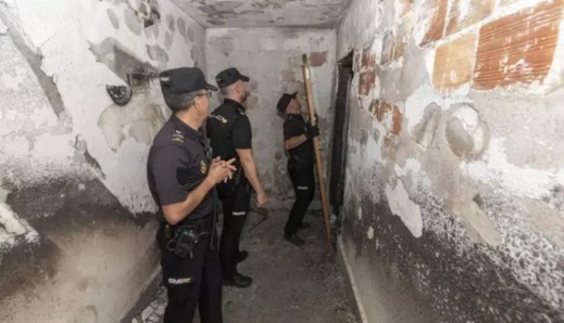 توقيف مهاجر مغربي أضرم النار في منزل طليقته بإسبانيا توقيف مهاجر مغربي أضرم النار في منزل طليقته بإسبانيا